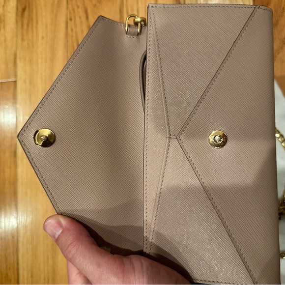 Prada Saffiano Leather Wallet with chain. NEW! - Picture 2 of 10